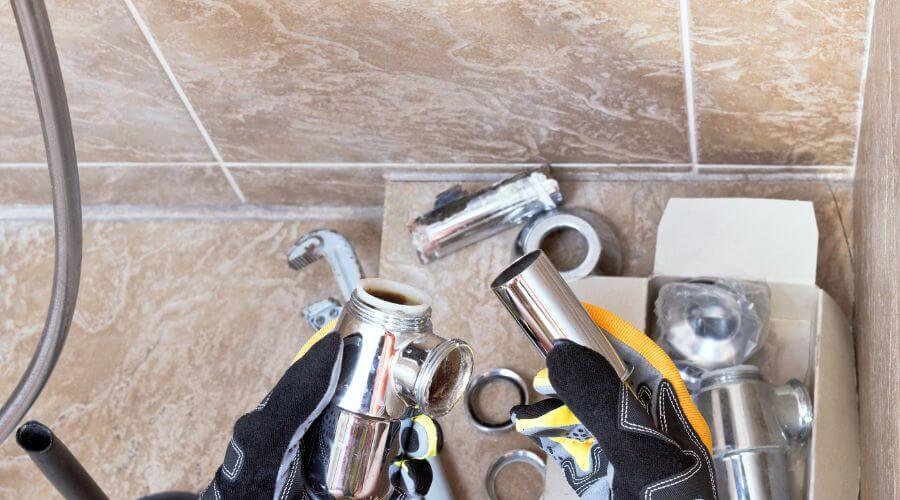 Expert Emergency Roof Repairs services in Jamesport, NY